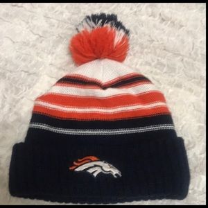 Broncos Denver Youth Size Beanie Excellent Condition